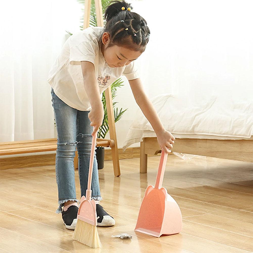 ألعاب تنظيف منزلية للأطفال: مك - مراجعة Kids Outdoor Broom وسعره