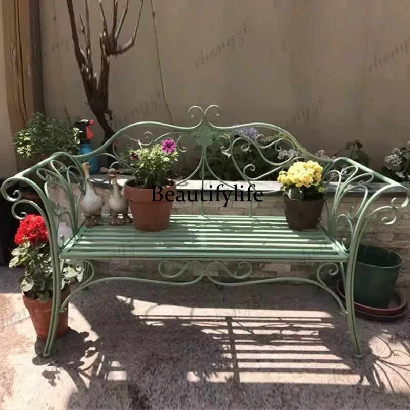 مجموعات أثاث حدائق وشرفات بتصم - مراجعة Kids Outdoor Furniture Set وسعره